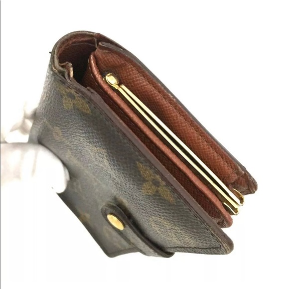 Louis Vuitton Bifold Wallet - Picture 6 of 11